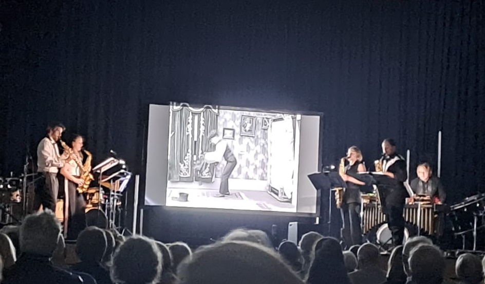 2024 "Le bœuf sur le toit"